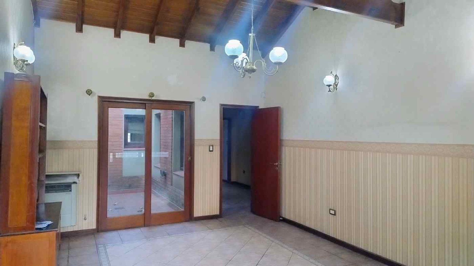 Foto 6 — VENTA CASA 5 AMB. C/PILETA, QUINCHO | APTO CRÉDITO