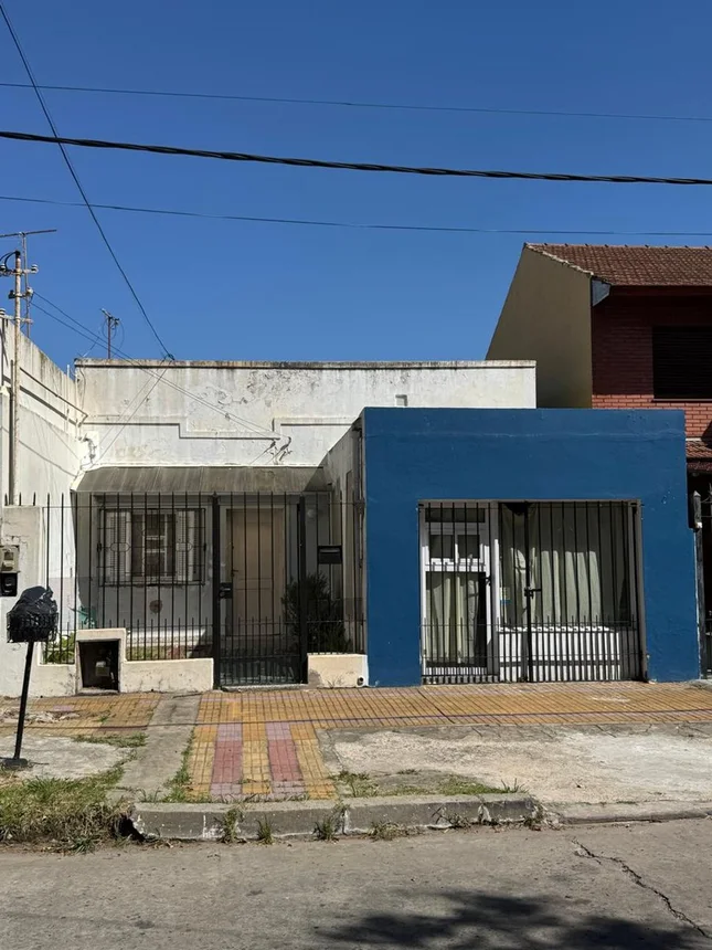 Casa en venta en Lanús Oeste, foto 2