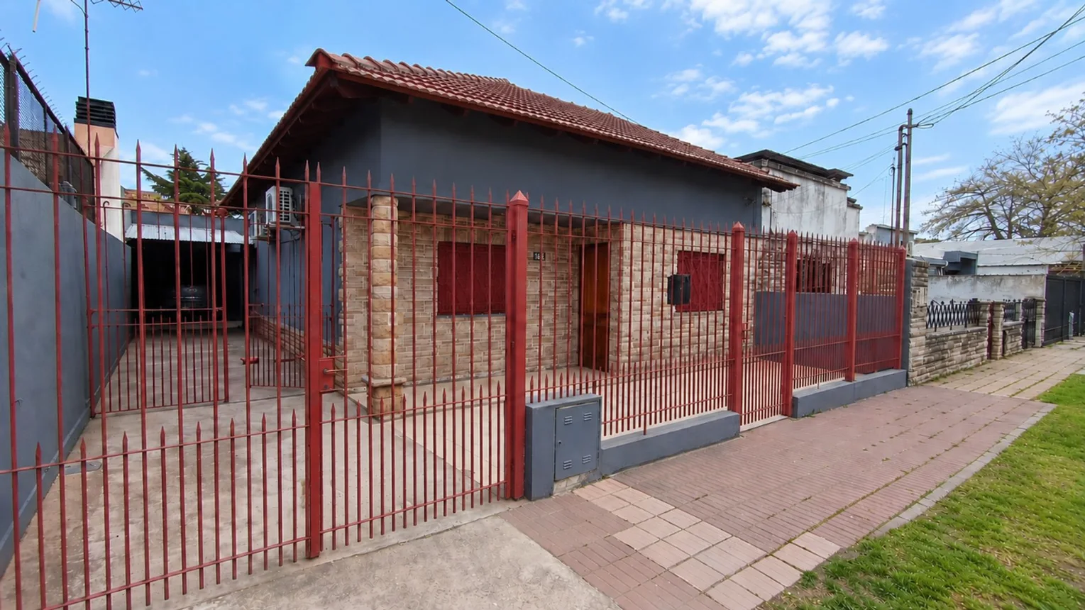 Casa en venta en Llavallol, General Necochea 1000