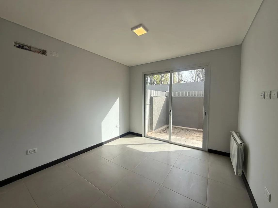 Departamento de 4 ambientes en alquiler en Luján de Cuyo, San Martín 500, foto 5
