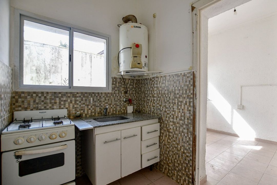 PH EN VENTA TOLOSA 2 DORMITORIOS CON PATIO
