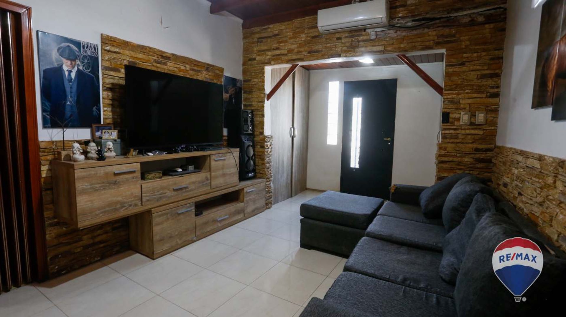 Foto 3 — CASA EN VENTA DE 4 AMBIENTES EN LONGCHAMPS