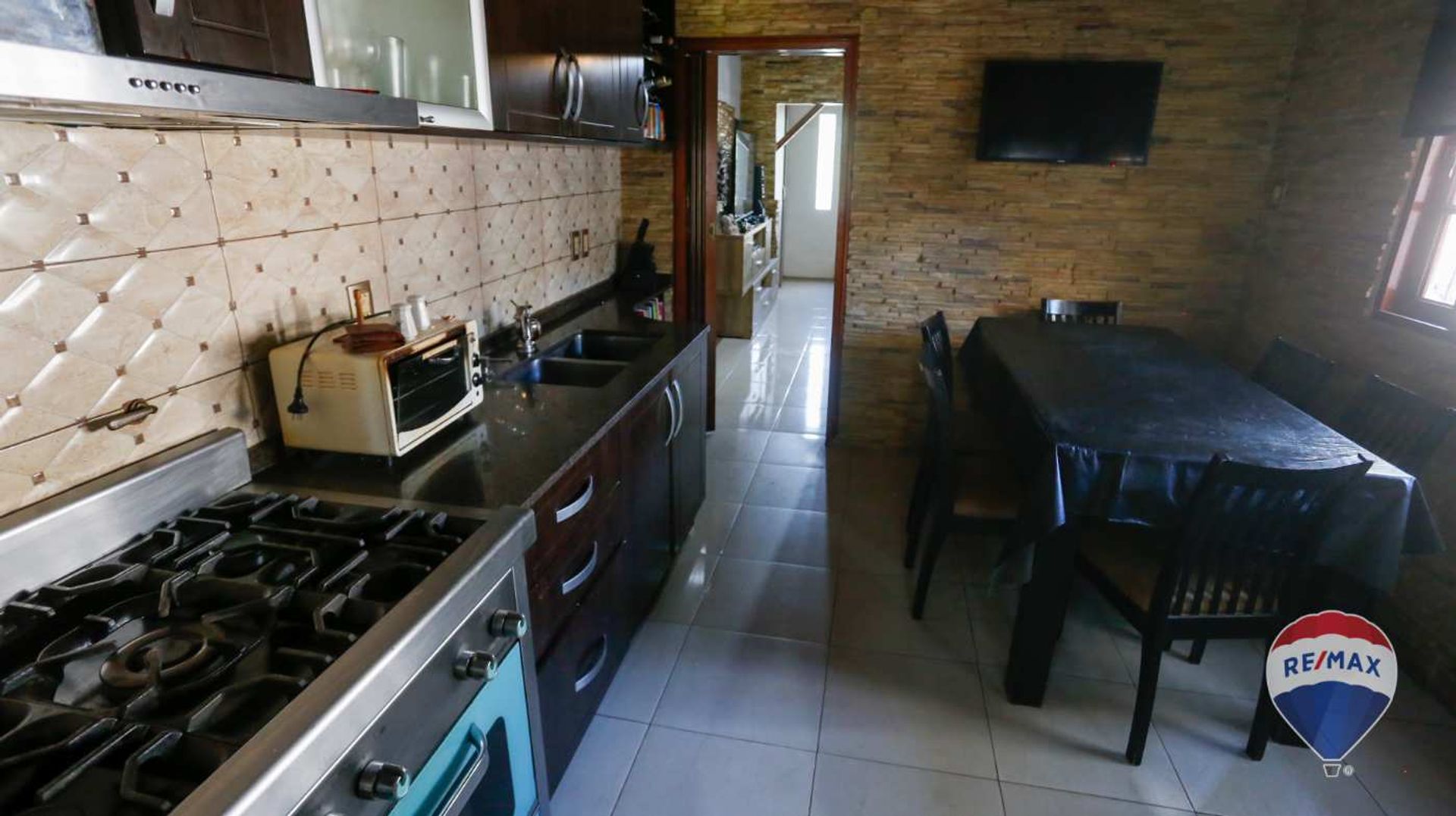 Foto 4 — CASA EN VENTA DE 4 AMBIENTES EN LONGCHAMPS