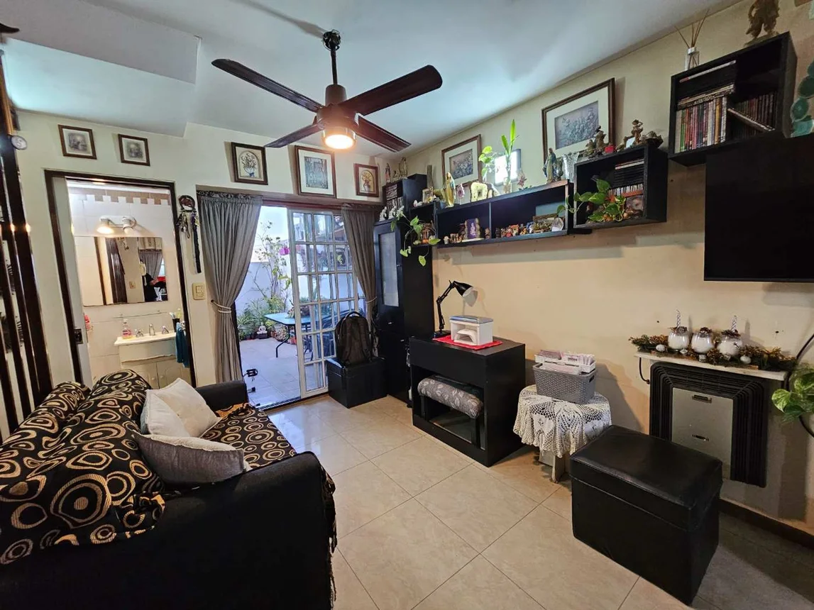PH de 3 ambientes en venta en Villa Luzuriaga, Juan Florio 300