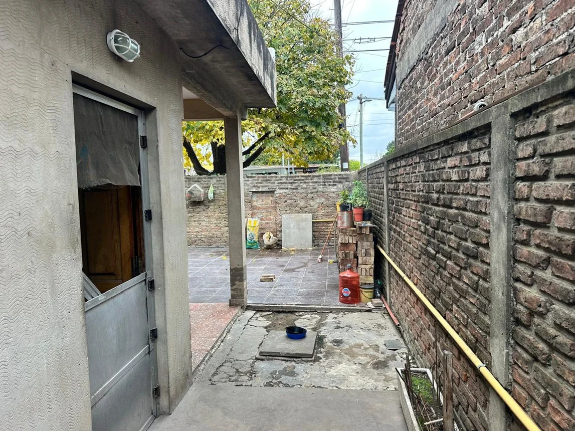 Casa de 3 ambientes en venta en Longchamps, Vallejos 3400, foto 3