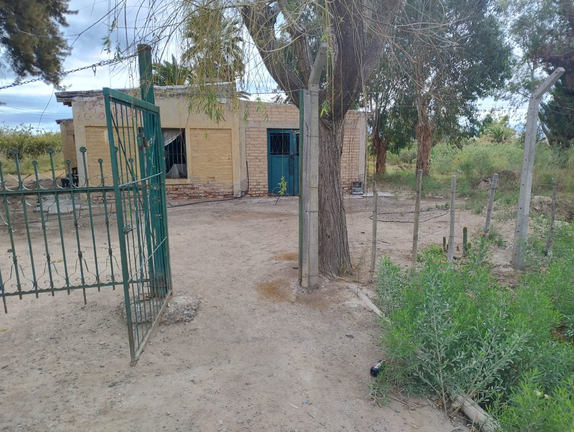 Campo en Enfermera Medina y Calle 10 0