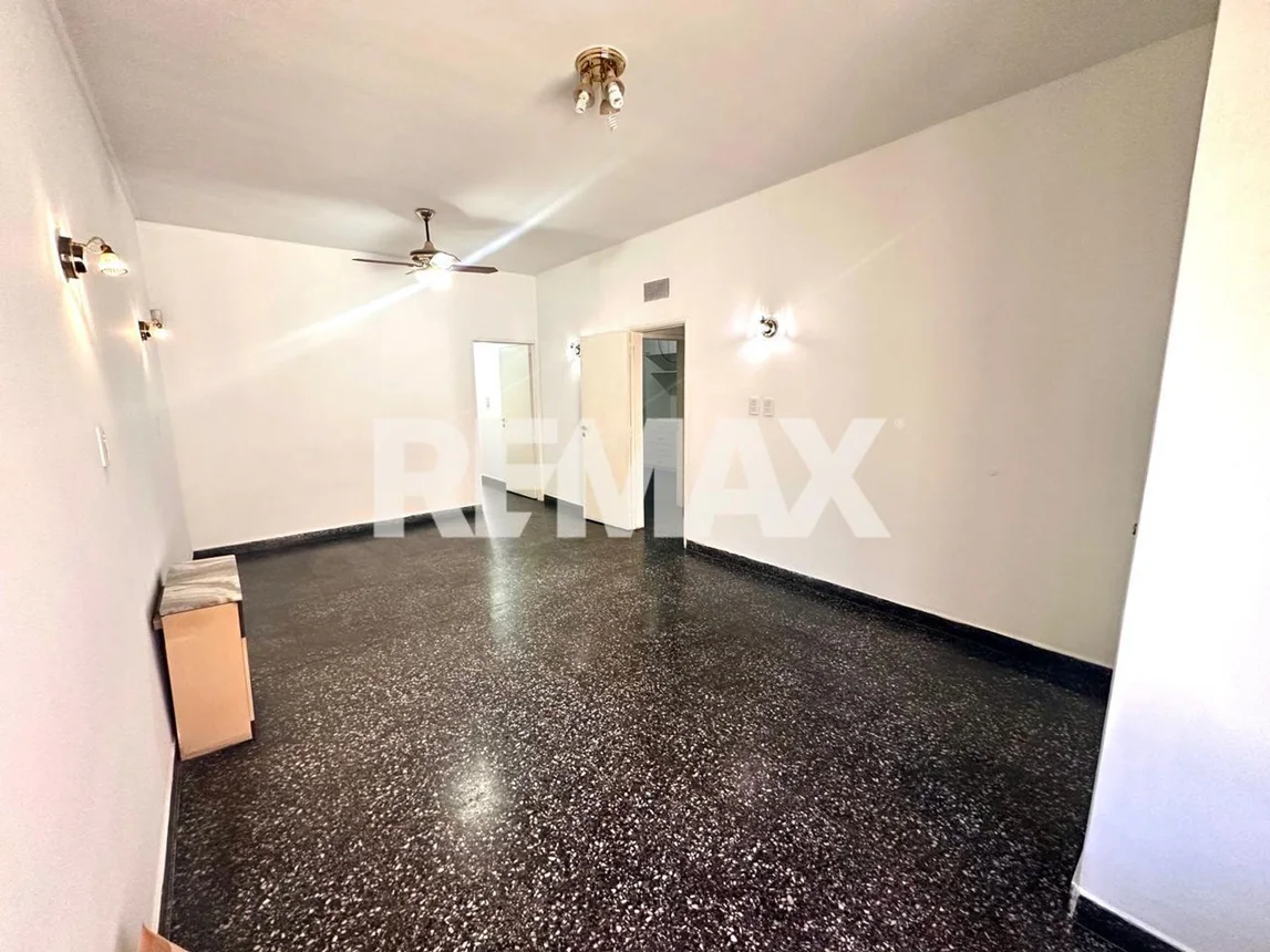 Casa de 5 ambientes en alquiler en Neuquén, Santiago del Estero 400, foto 5