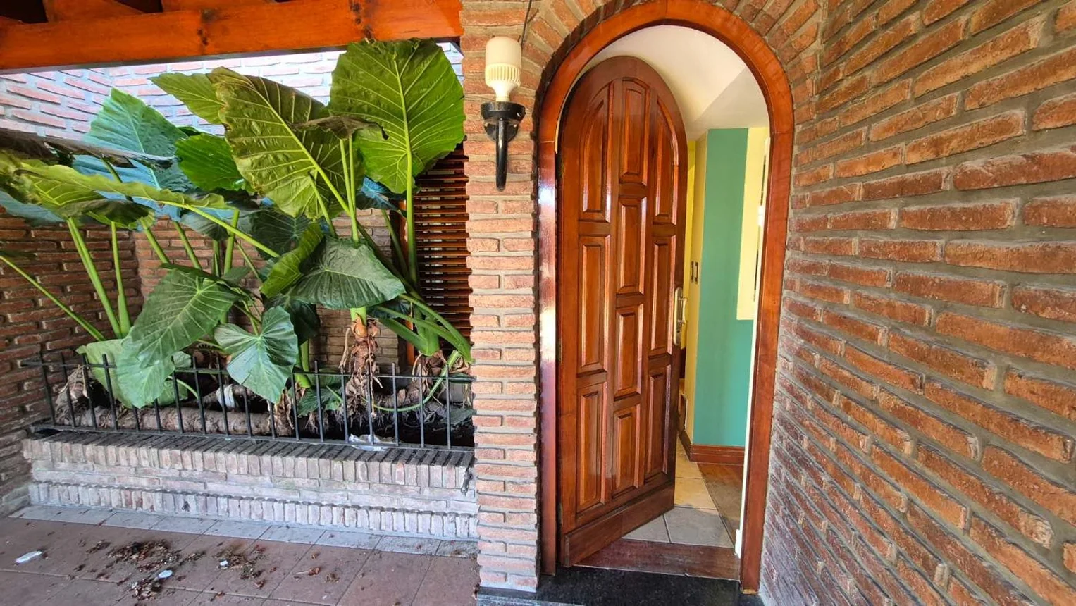Casa en venta en Manuel B. Gonnet, foto 2