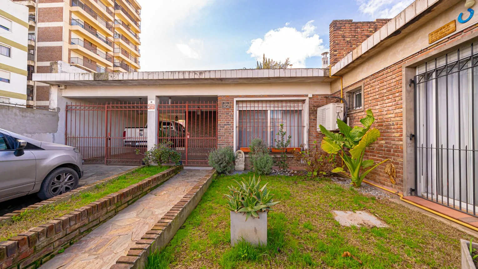 Casa de 3 ambientes en venta en San Fernando, Garcia Mansilla 1300