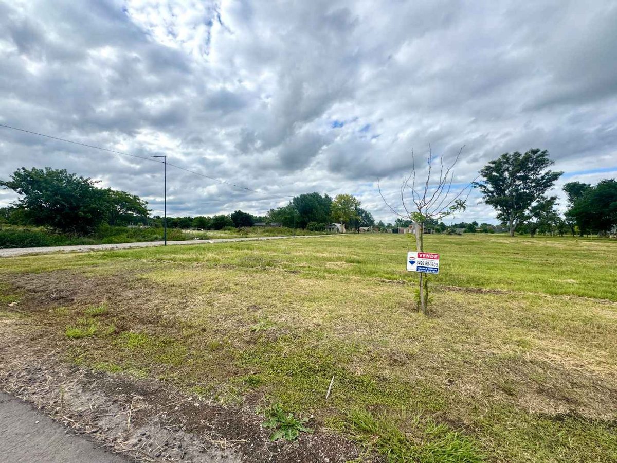 Foto 7 — TERRENO EN VENTA 650 M2. FUNES