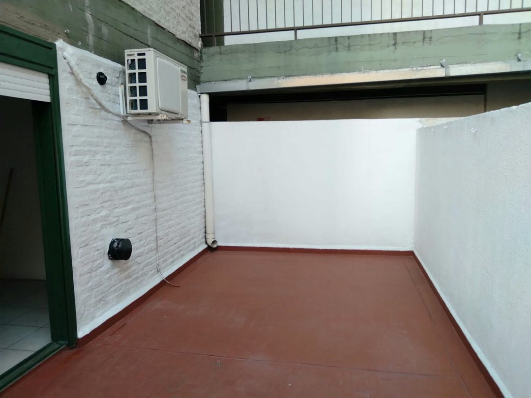 ALQUILER MONOAMBIENTE C/PATIO BAJAS EXP. ALMAGRO