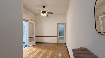 Se vende apto de 2 dormitorios y patios Barrio Sur