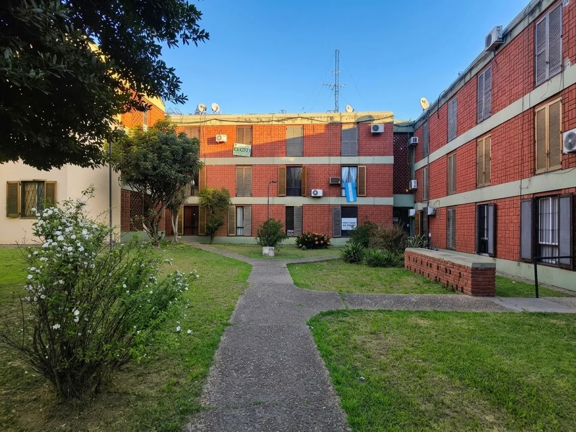 Departamento de 3 ambientes en venta en San Justo, Balbastro y Charrúa 4600