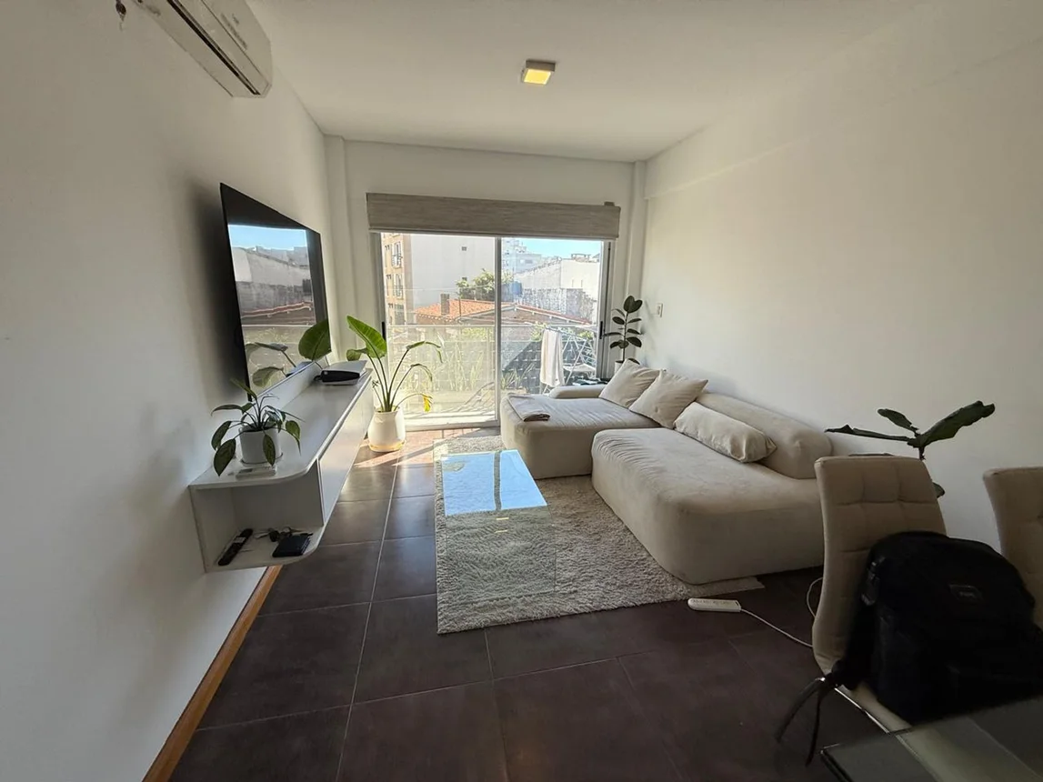 Departamento de 2 ambientes en venta en Bernal Este, 25 de Mayo 0
