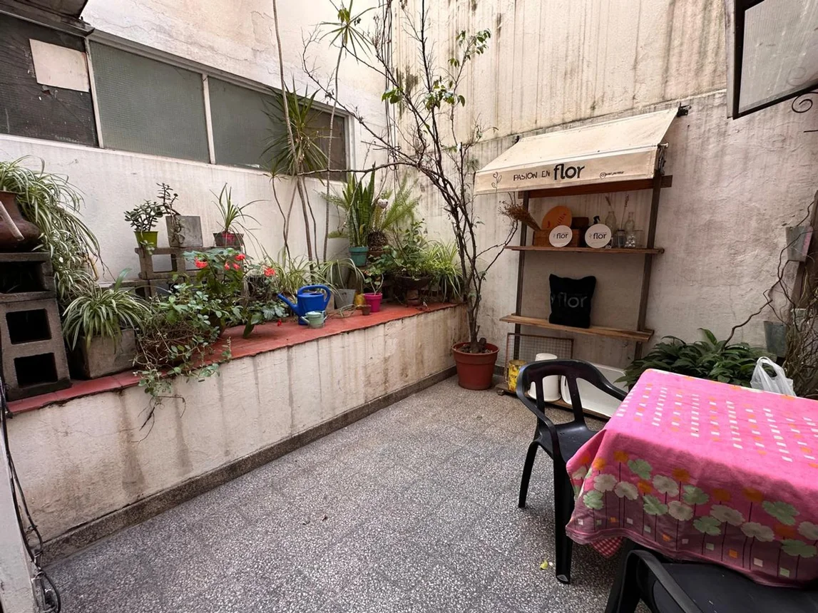 Departamento de 3 ambientes en venta en San Telmo, Bolívar 1200