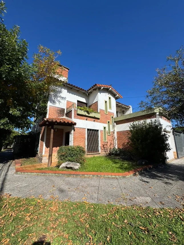 Casa en venta en Castelar