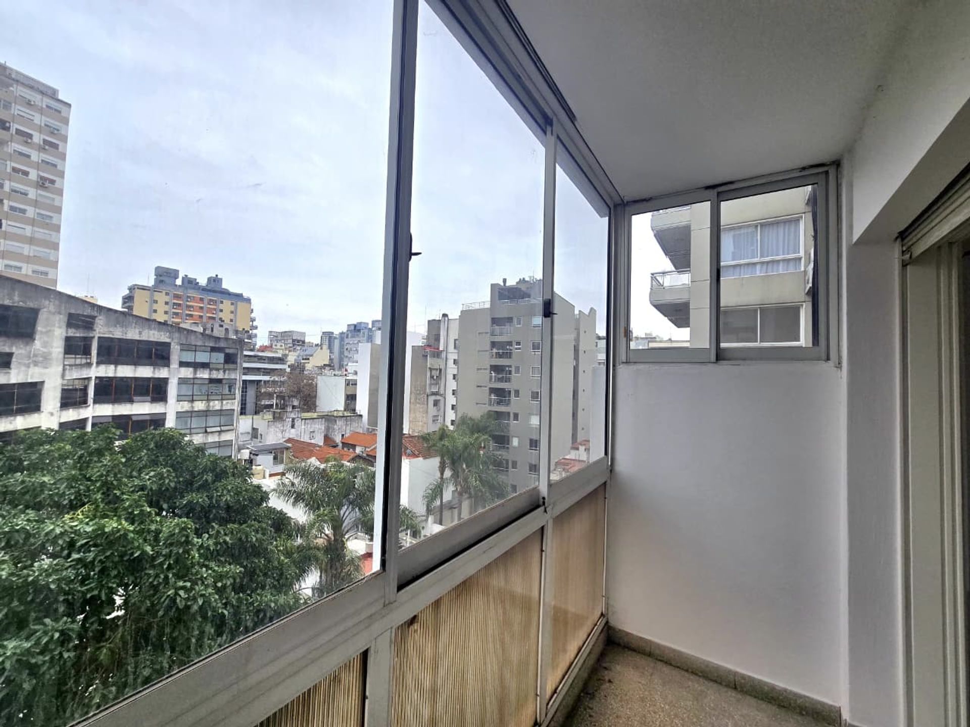 Foto 6 — VENTA DEPTO 2 AMBIENTES EN RECOLETA CON LAVADERO