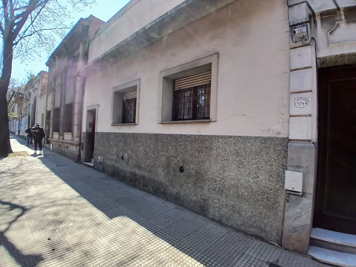 Casa de 4 ambientes en venta en Barracas, Avenida Vélez Sarsfield 300, foto 2