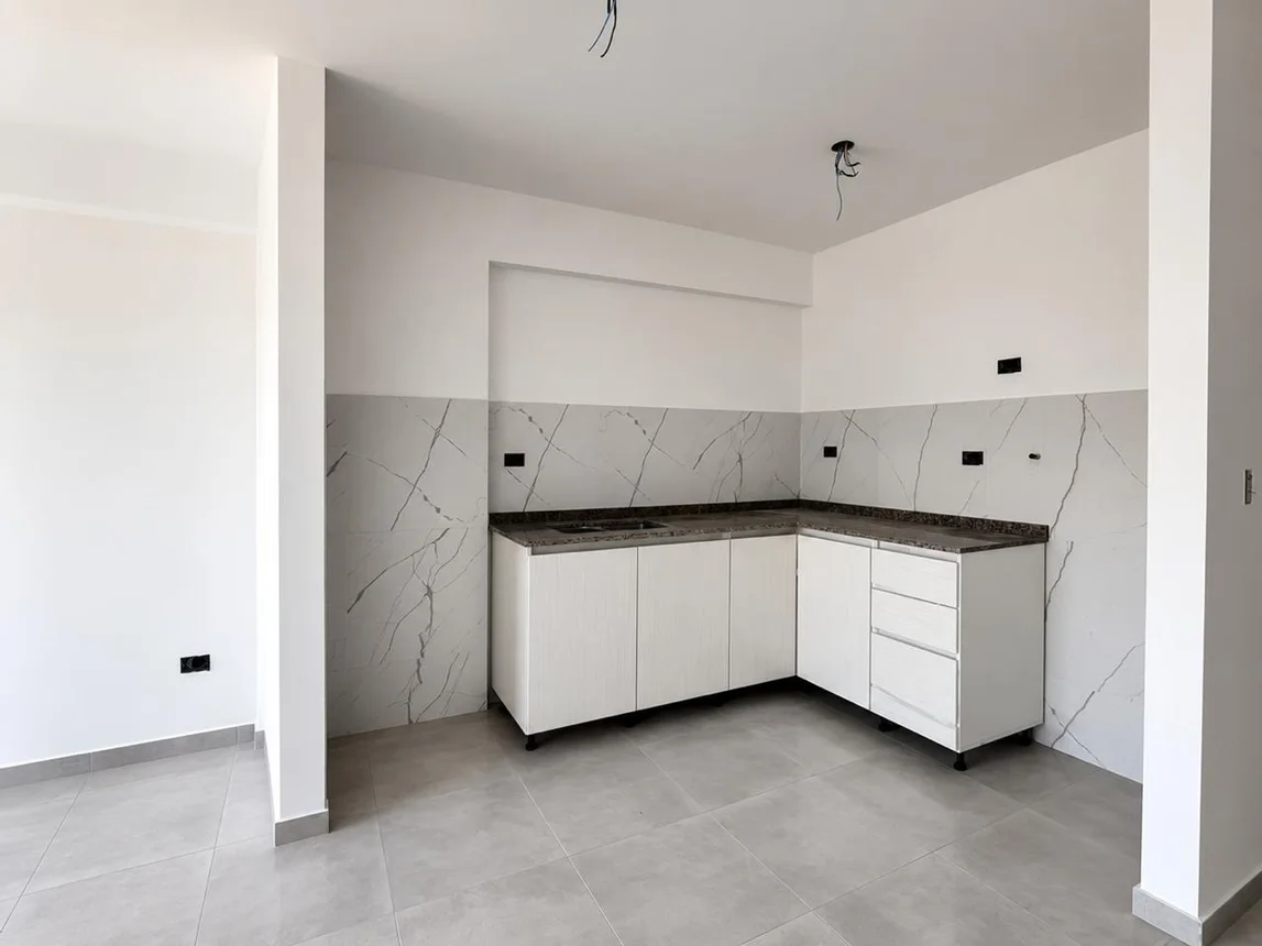 Venta de departamento 3 ambientes al frente moron, foto 5