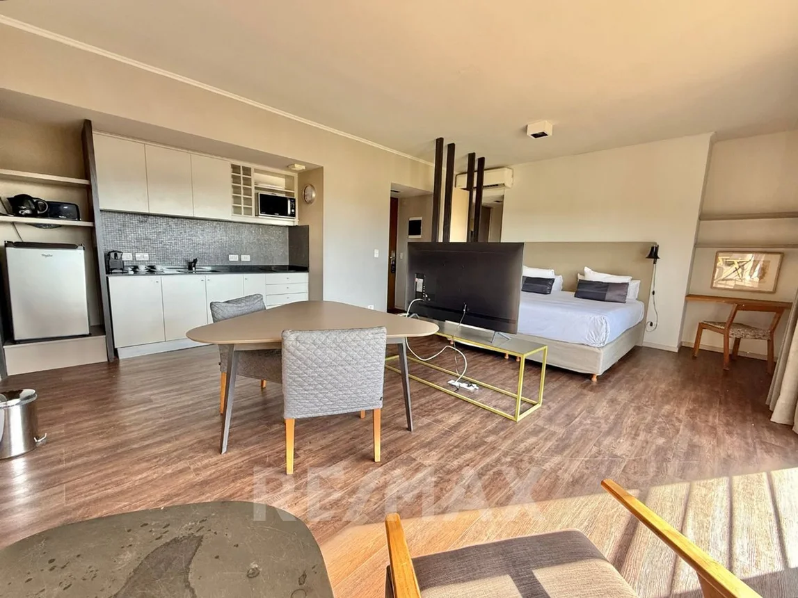 Monoambiente en venta en Villa Rosa, Caamano 1300
