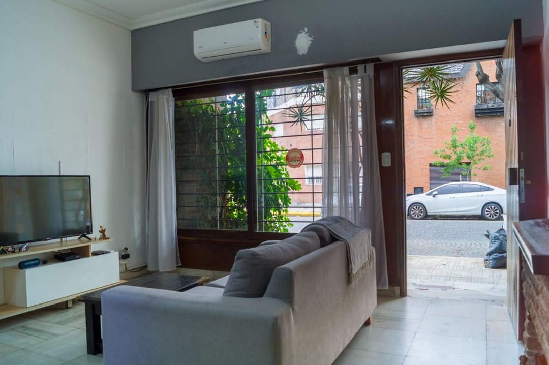 VENTA PH 3 AMB P.B AL FRENTE COCHERA VILLA LURO