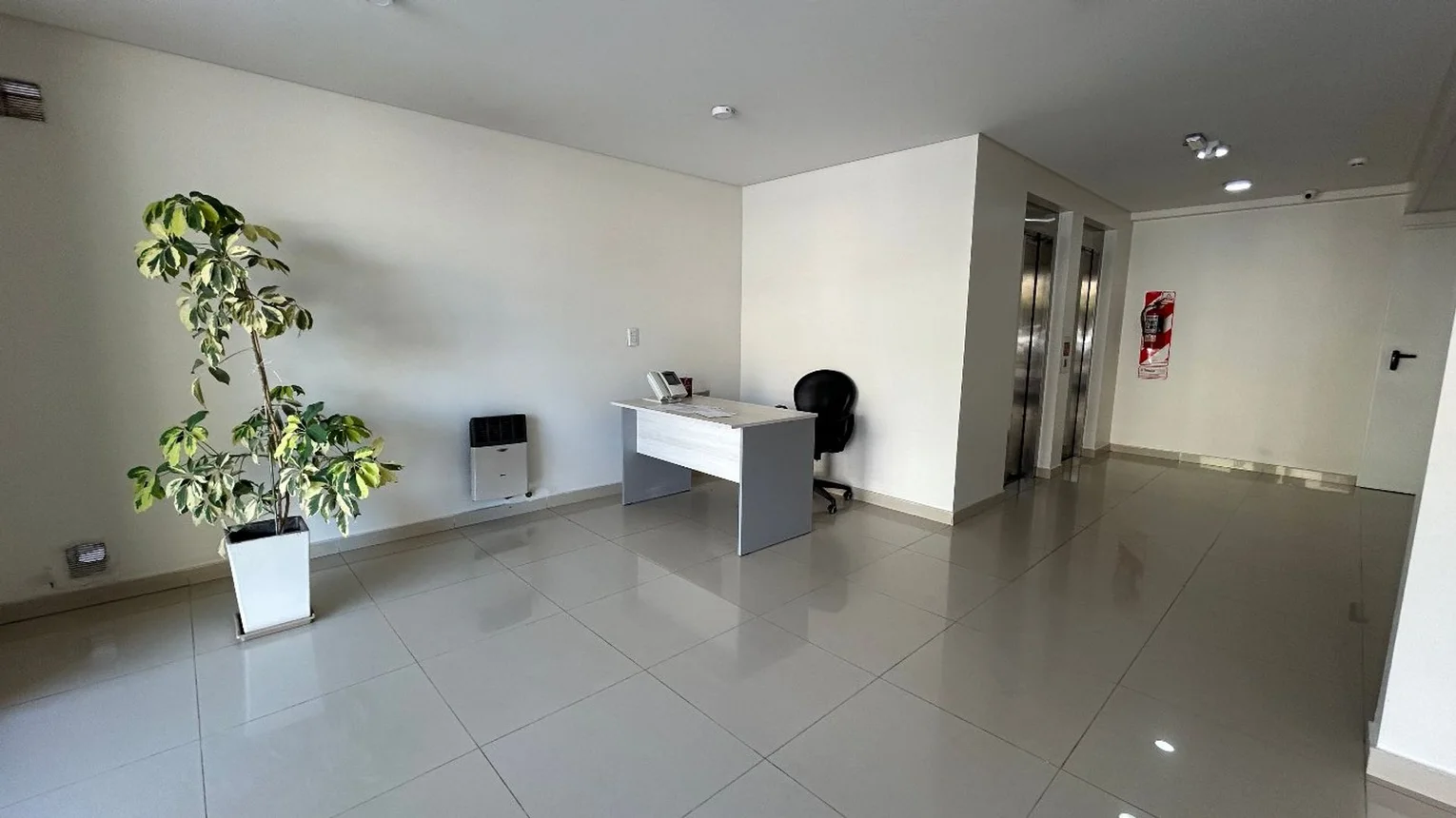 Departamento de 4 ambientes en venta en Neuquén, Independencia y Tucuman 0, foto 4