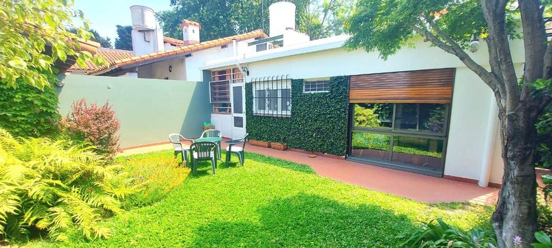 Casa en venta 4 ambientes en Estanislao del Campo 300, Villa Sarmiento, Moron, Buenos Aires