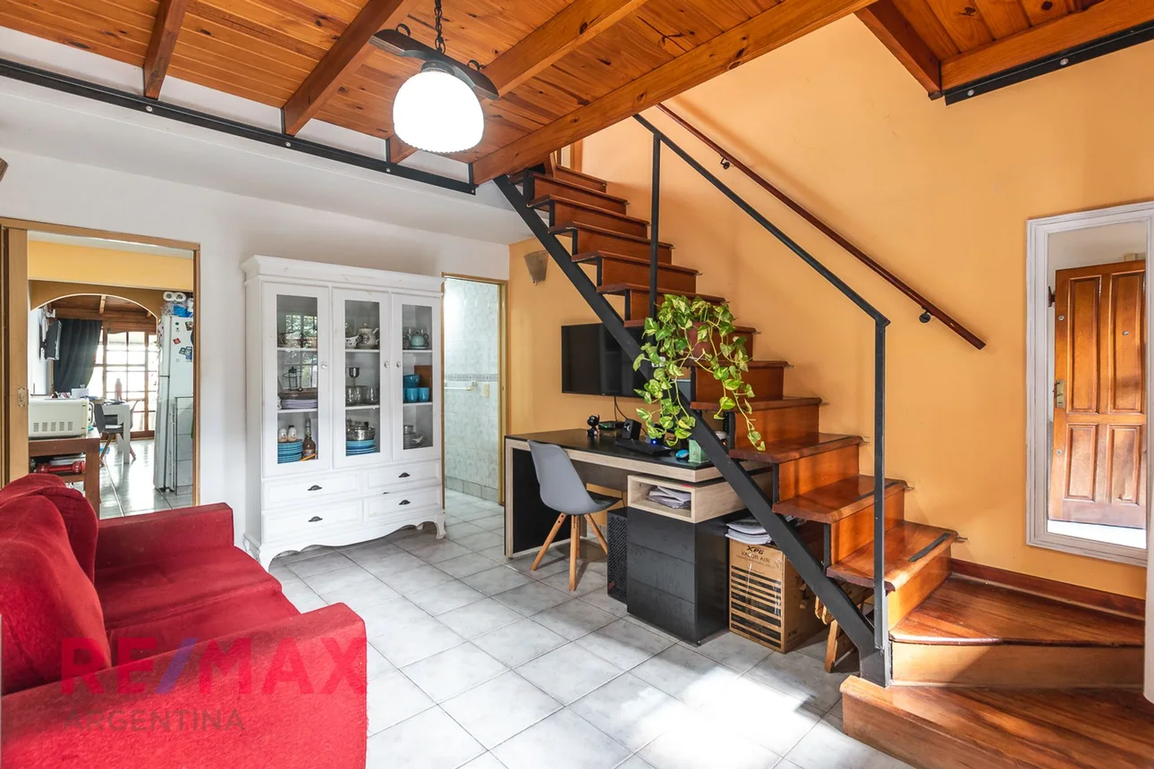 PH de 3 ambientes en venta en Villa Luzuriaga, Cuba 800, foto 4
