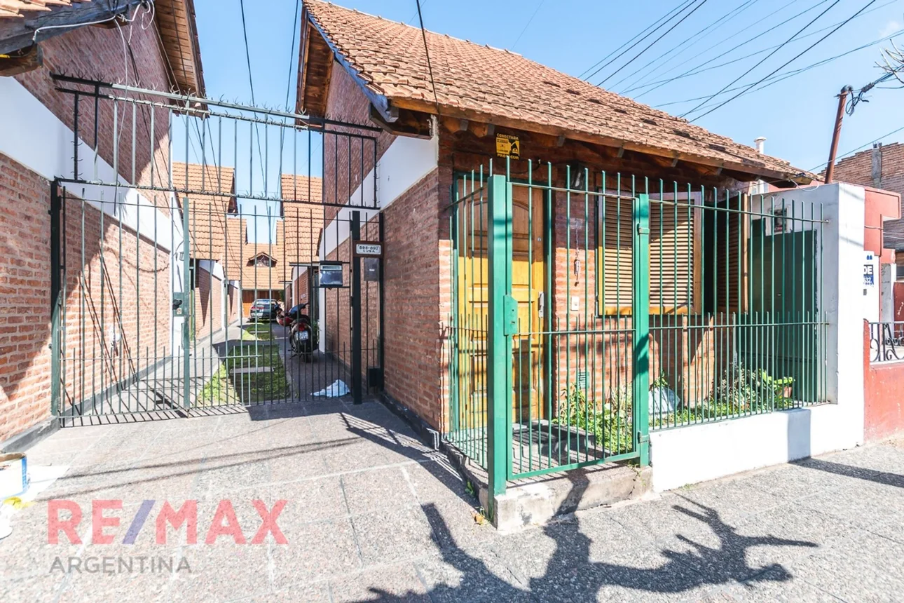 PH de 3 ambientes en venta en Villa Luzuriaga, Cuba 800