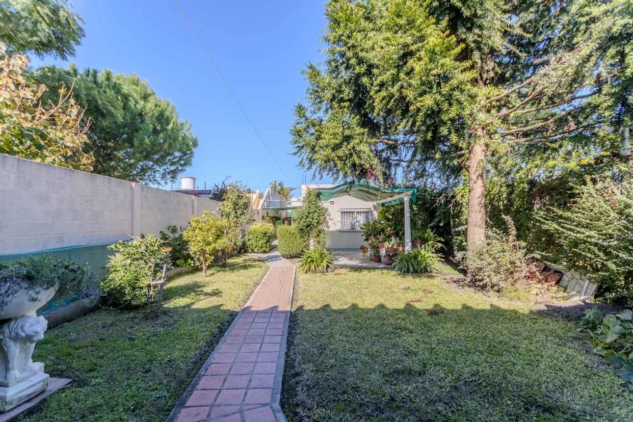 Casa de 5 ambientes en venta en Rafael Calzada, Presidente Juan Domingo Perón 3300