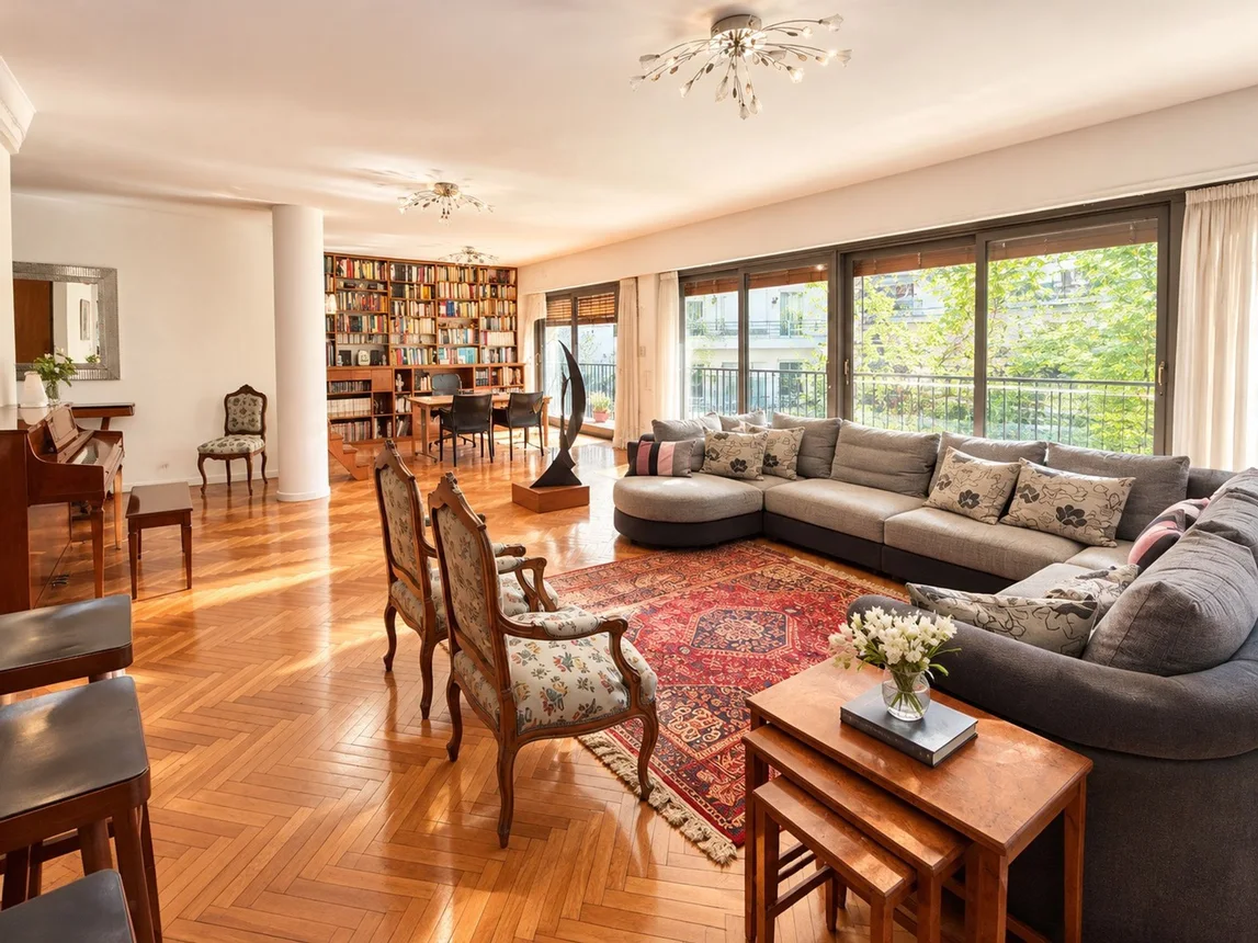 Departamento de 4 ambientes en venta en Retiro, Arroyo 800