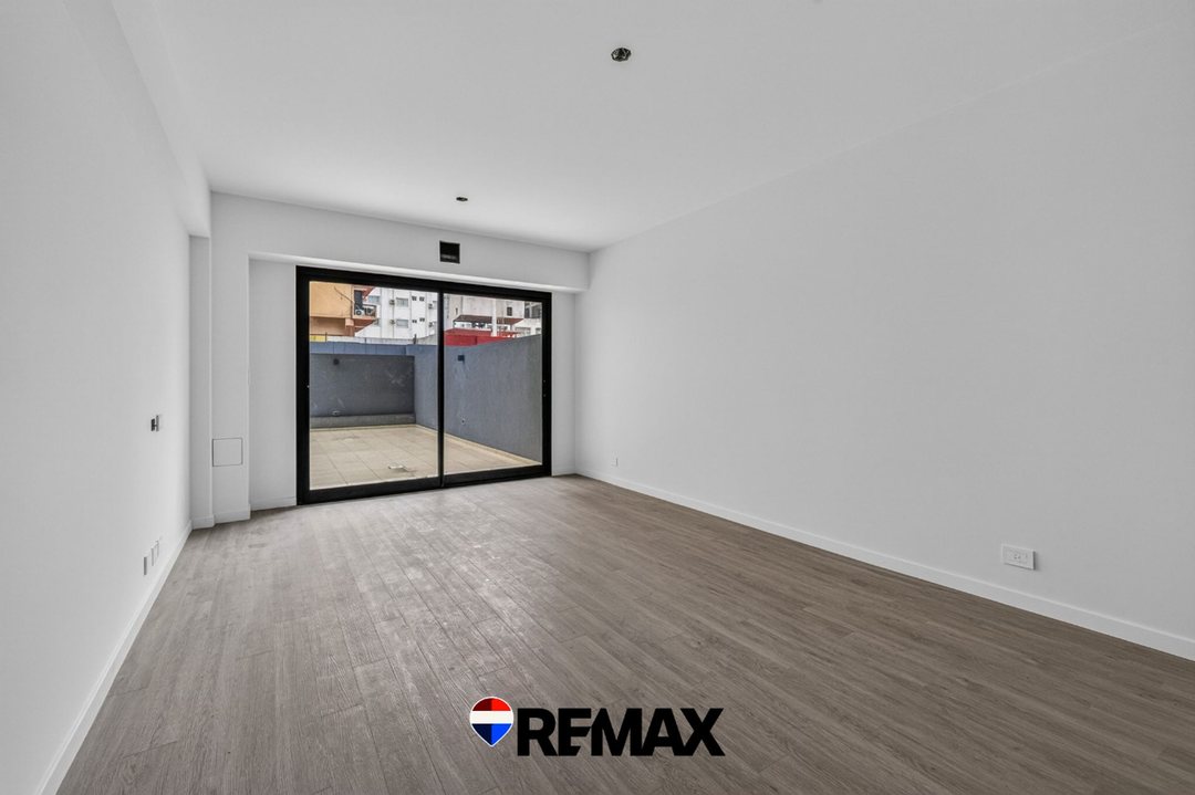 VENTA MONOAMBIENTE SAN NICOLAS PATIO Y AMENITIES