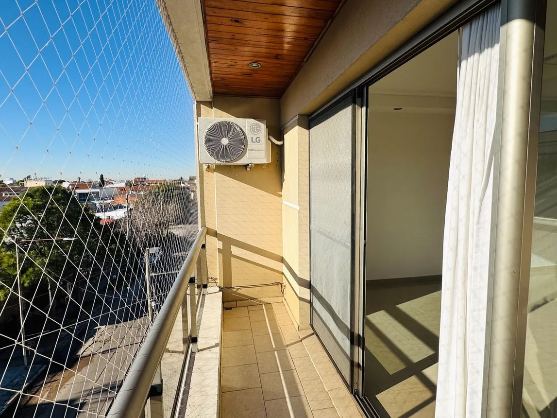 Departamento en venta en Bernal Este