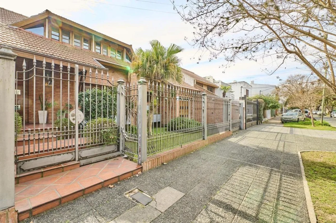 Casa en venta en Banfield, foto 4