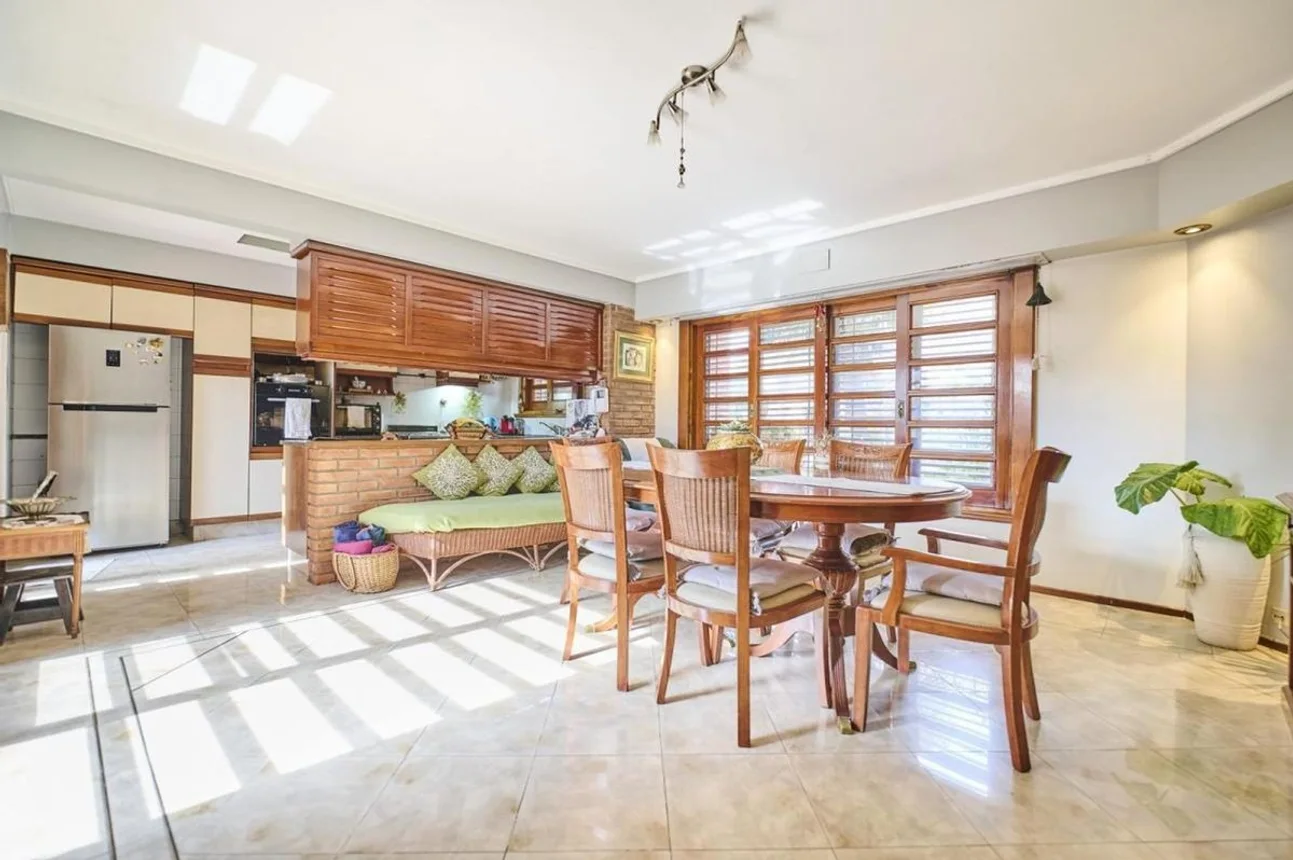 Casa en venta en Banfield, foto 3
