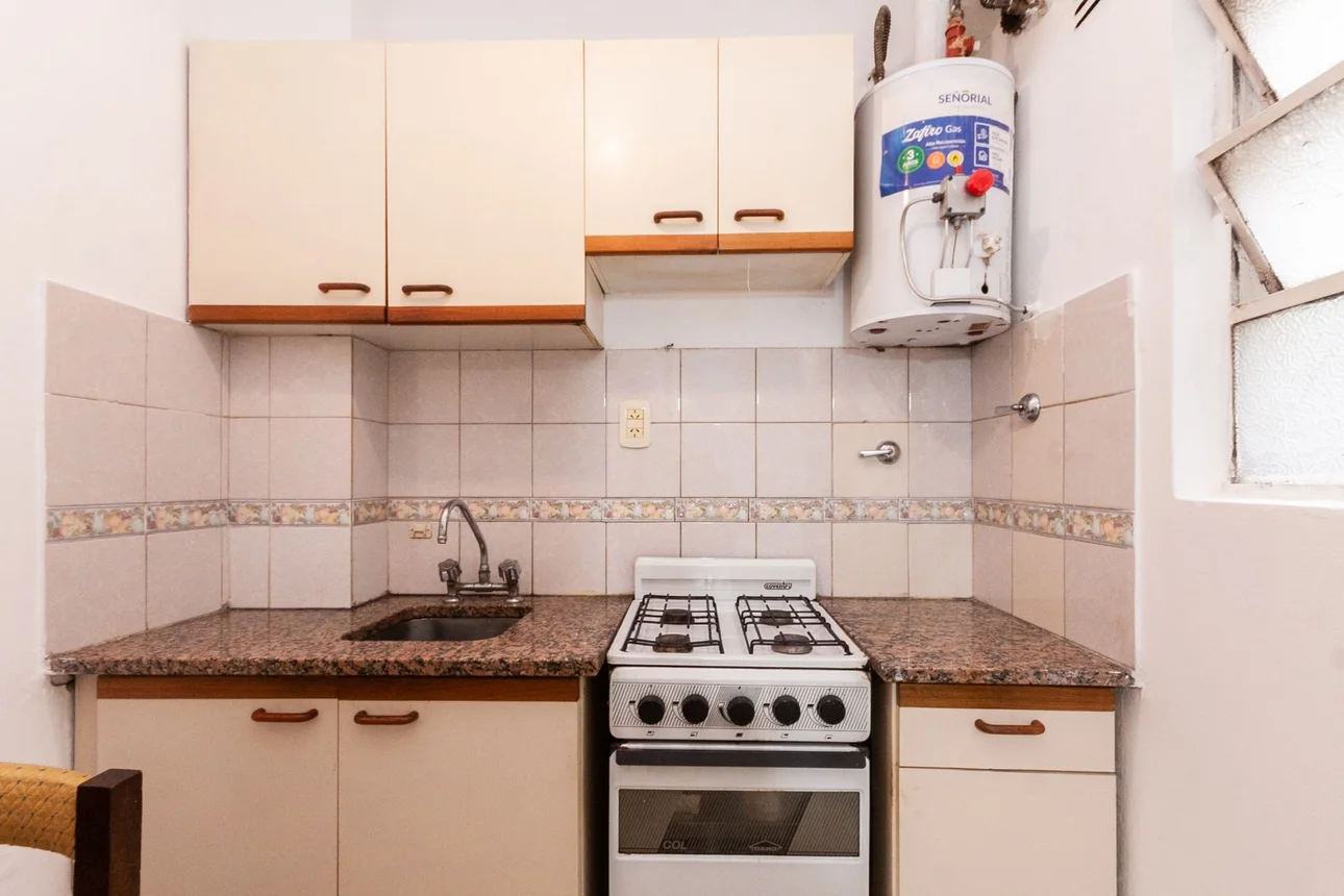Departamento de 2 ambientes en venta en Banfield, Avenida Adolfo Alsina 500, foto 2
