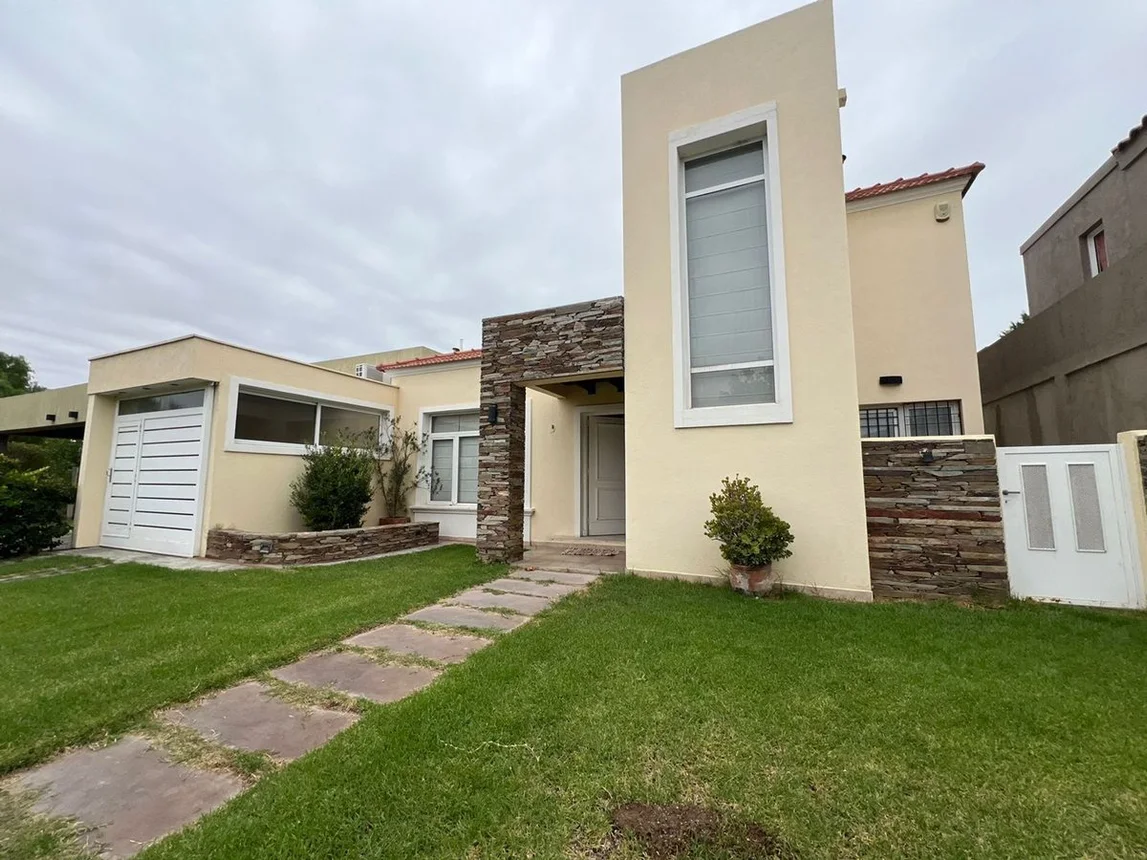 Casa en venta en Guaymallén