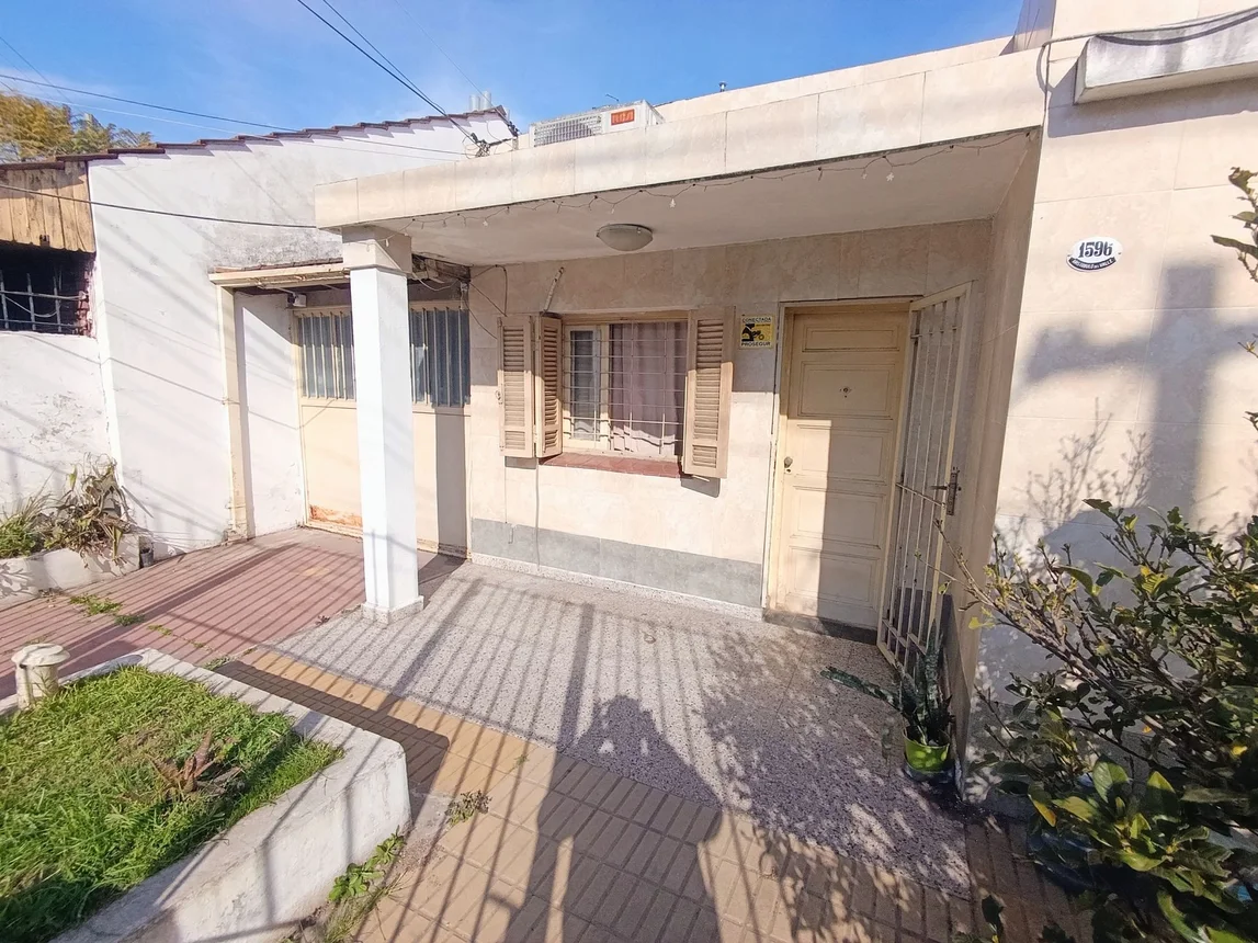 Casa de 3 ambientes en venta en Burzaco, Aristóbulo del Valle 1500, foto 3