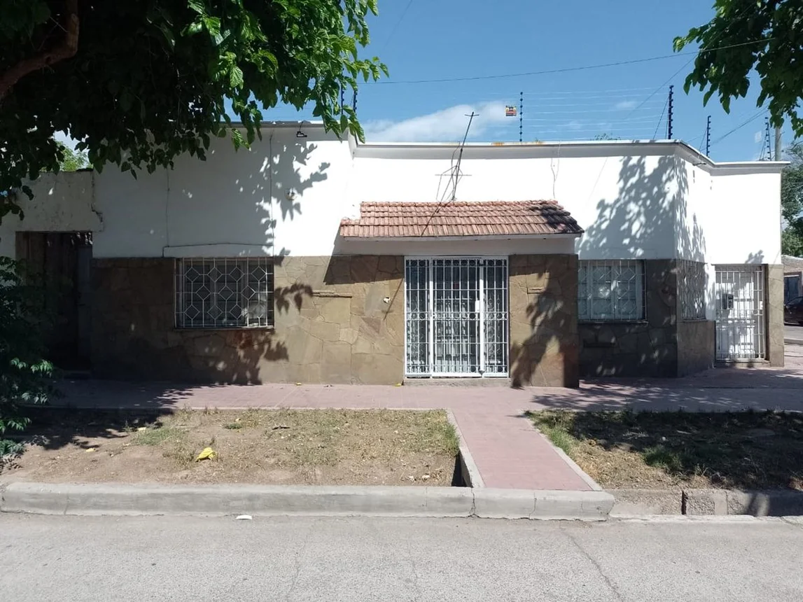Casa en venta en Godoy Cruz, foto 2