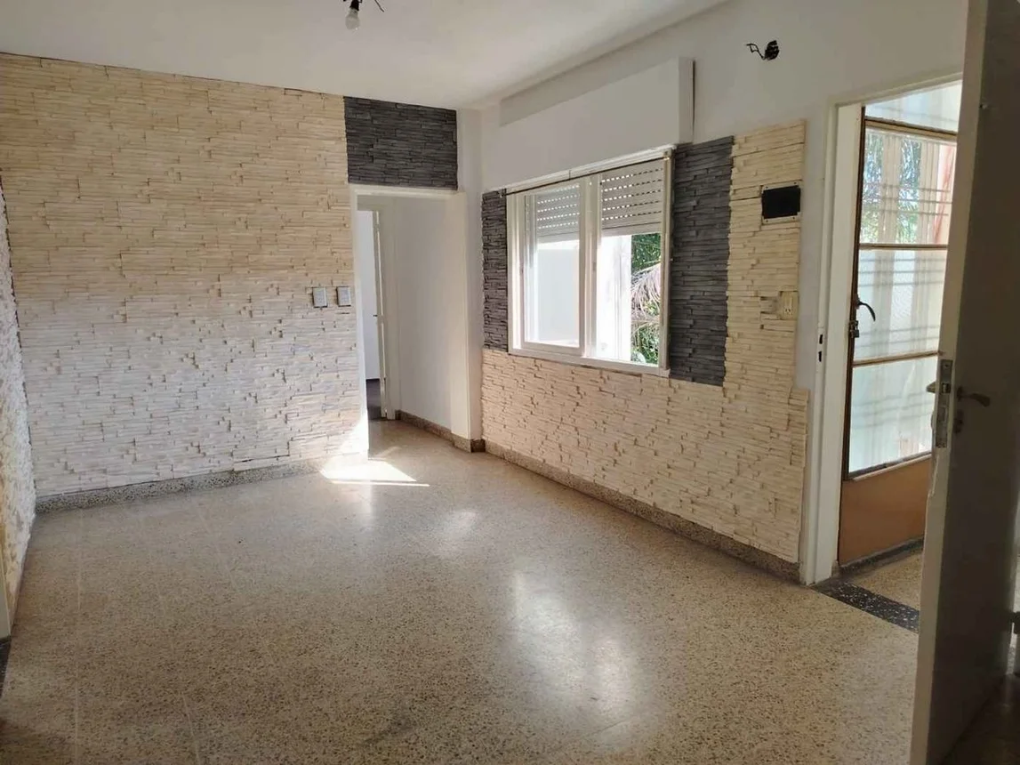 PH de 3 ambientes en venta en Lomas del Mirador, Colpayo 200