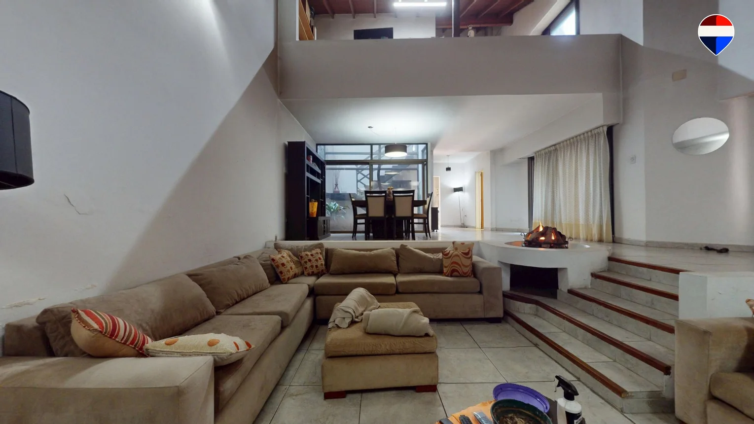 Casa dúplex de 4 ambientes en venta en Lomas de Zamora, Calle Molina Arrotea 800