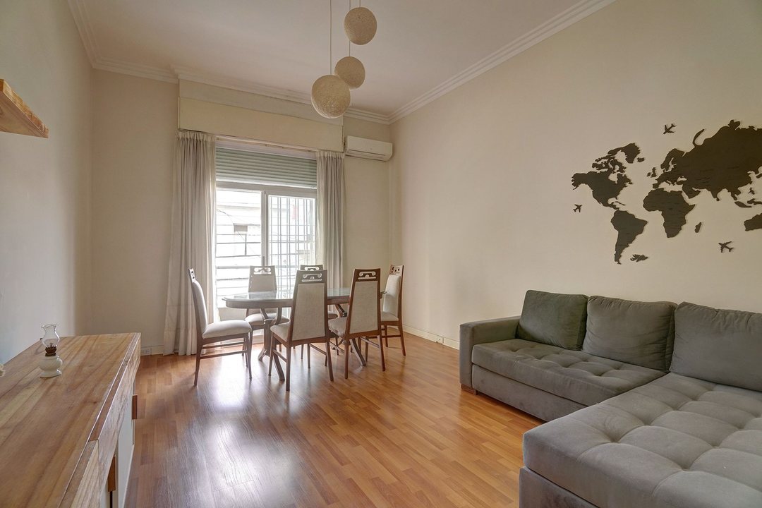 VENTA DEPARTAMENTO 3 AMBIENTES BALVANERA ESCALERA