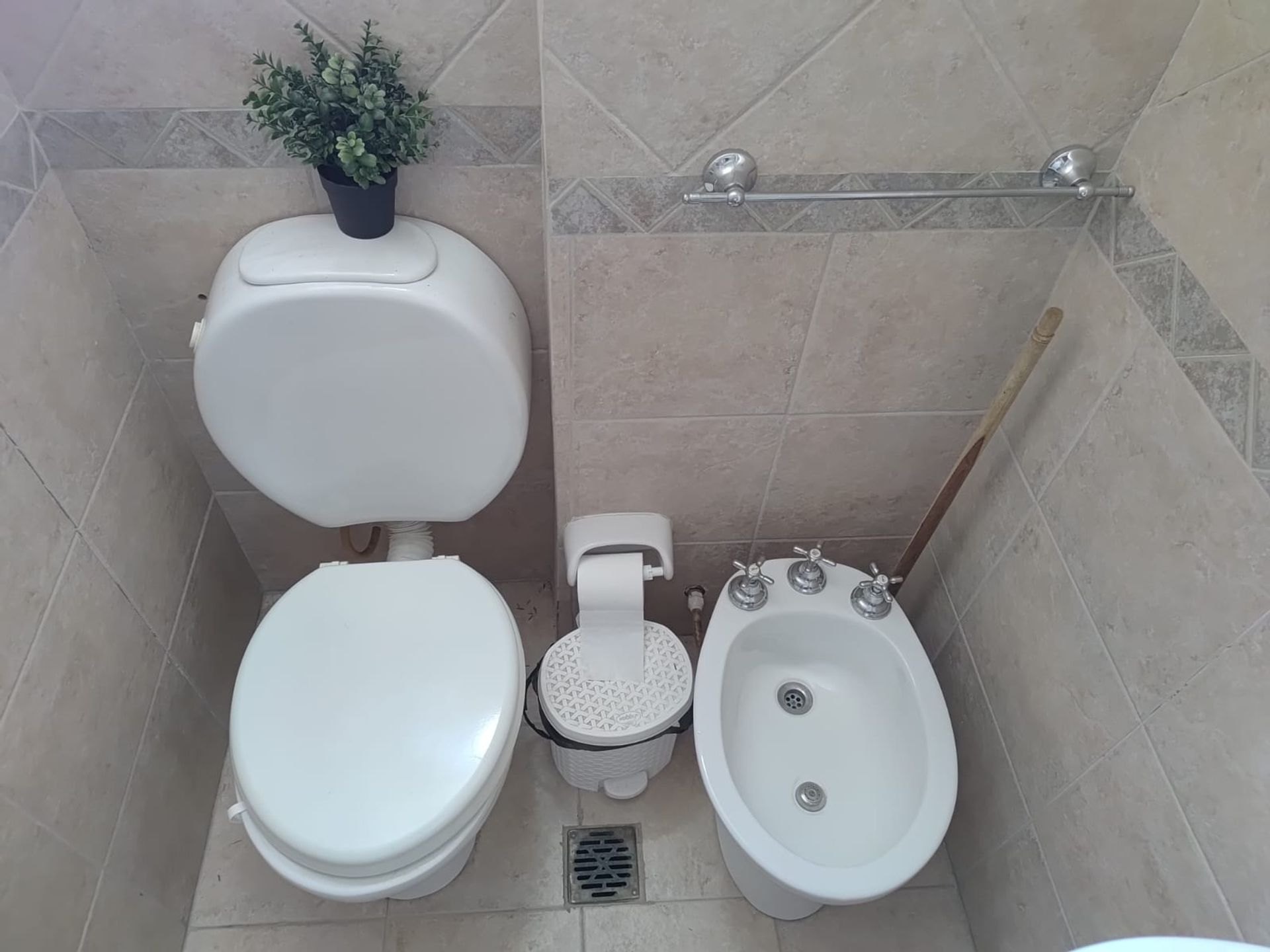 DEPARTAMENTO ALQUILER PLANTA BAJA MACROCENTRO - foto 6