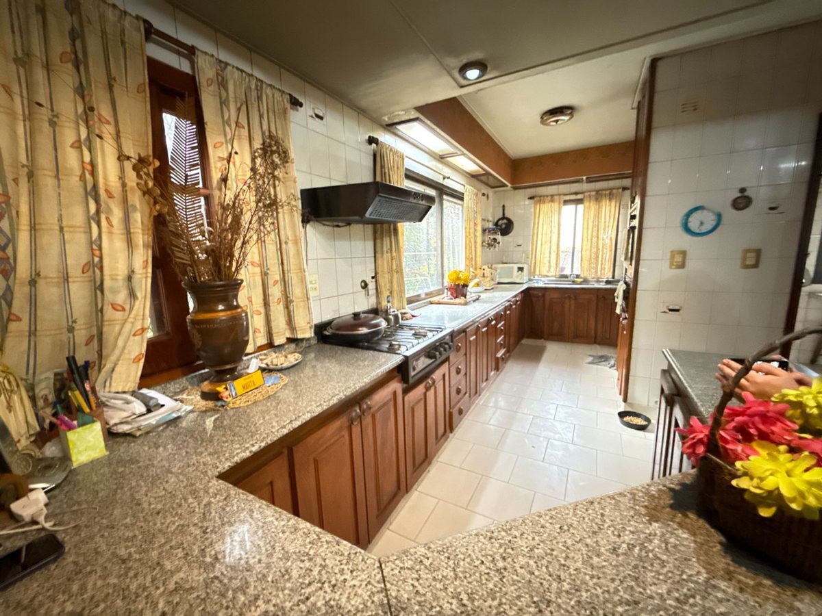 Foto 7 — VENTA CASA 5 AMB CON PISCINA Y COCHERA - QUILMES