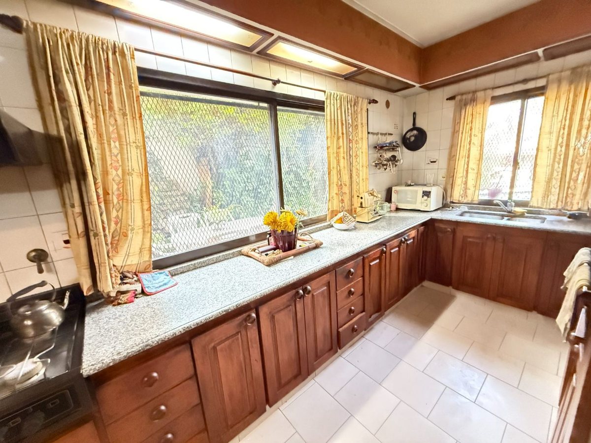 Foto 25 — VENTA CASA 5 AMB CON PISCINA Y COCHERA - QUILMES