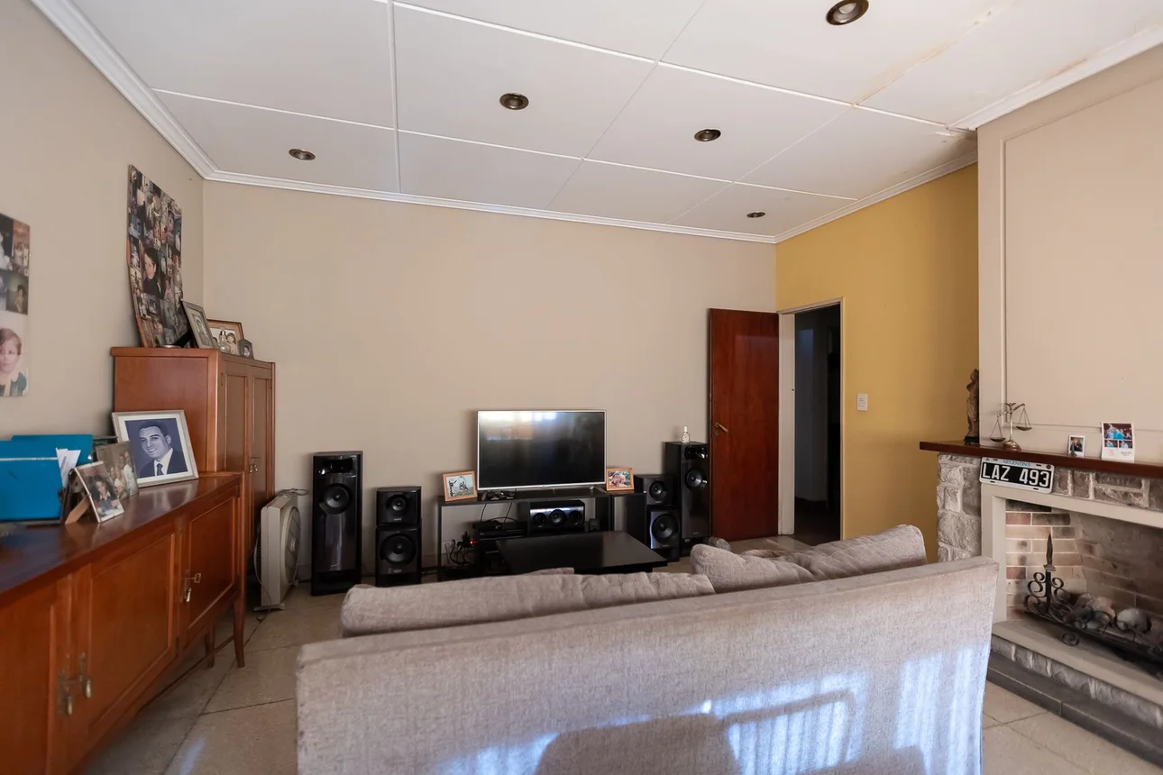 Casa en venta en Villa Sarmiento, foto 3
