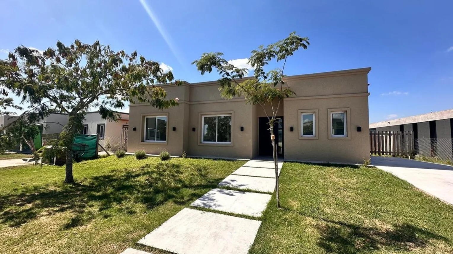 Casa en venta en Pilar