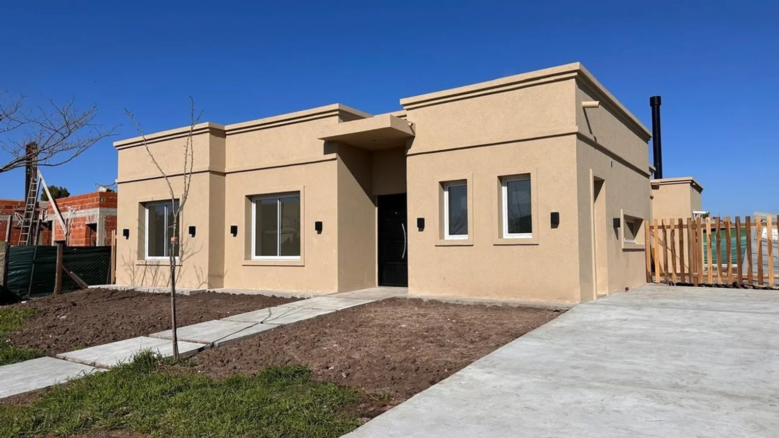 Casa en venta en Pilar, foto 2