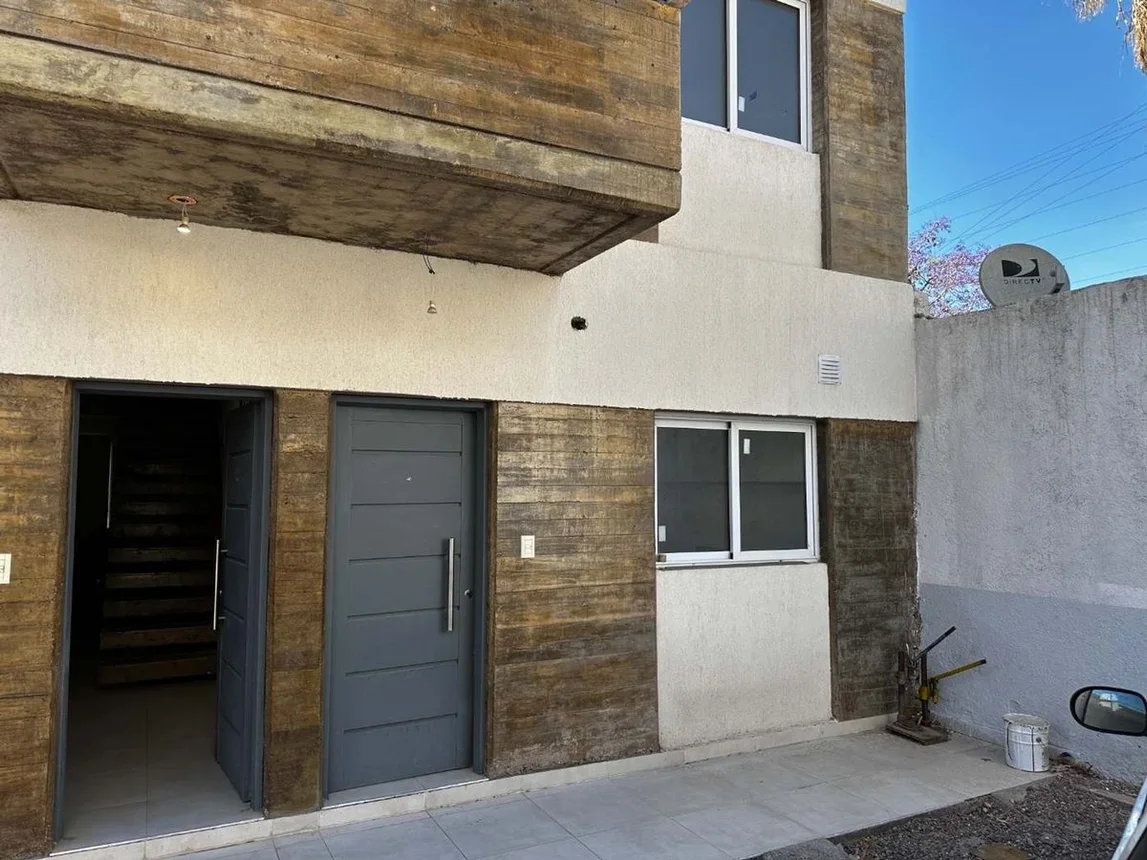 Venta duplex sexta sección ciudad complejo cerrado, foto 1