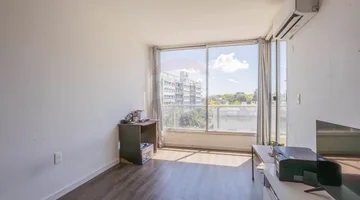 Venta con renta apto 1 dorm. Aguada